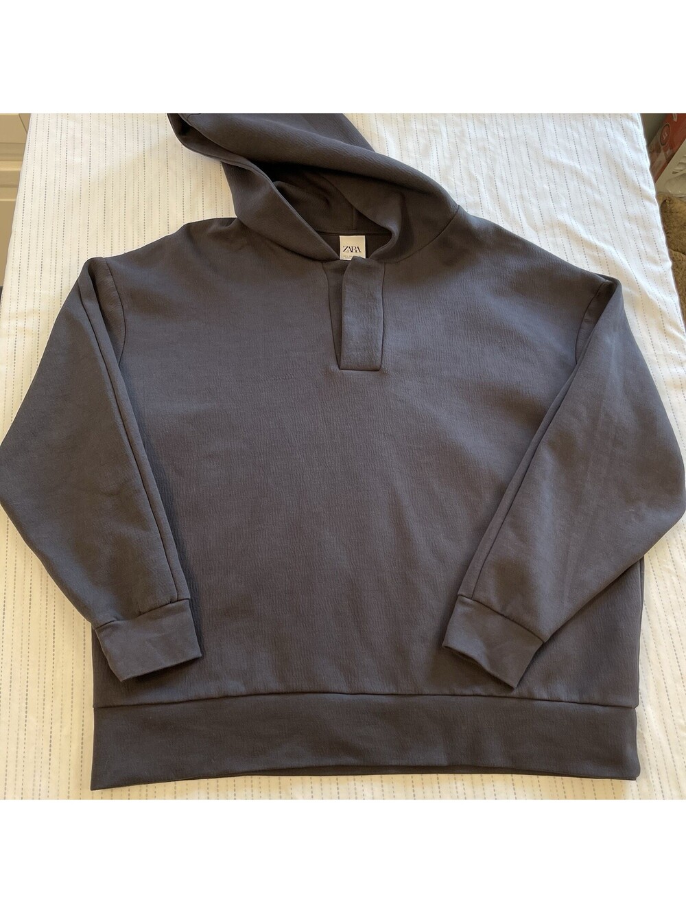 Zara Hoodie Pullover Gray Men Size Large Magnetic Closure
